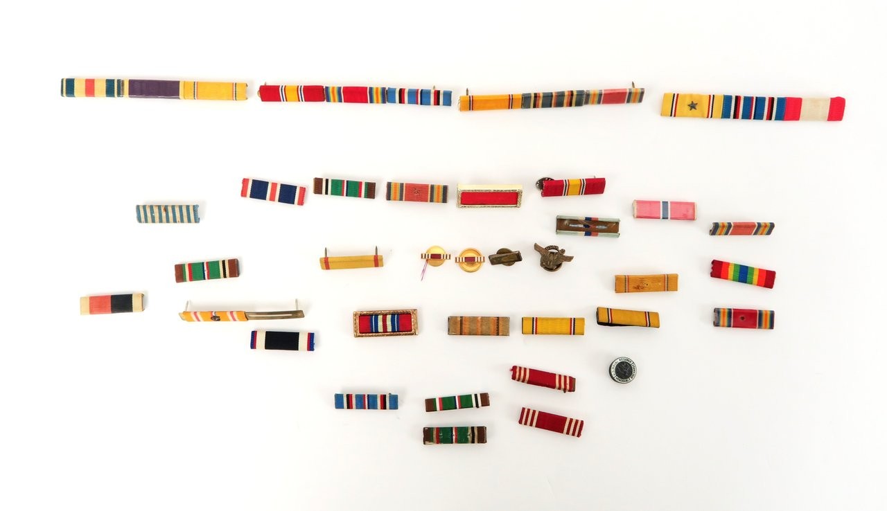 Lot Of Wwii Service Ribbons Mm859