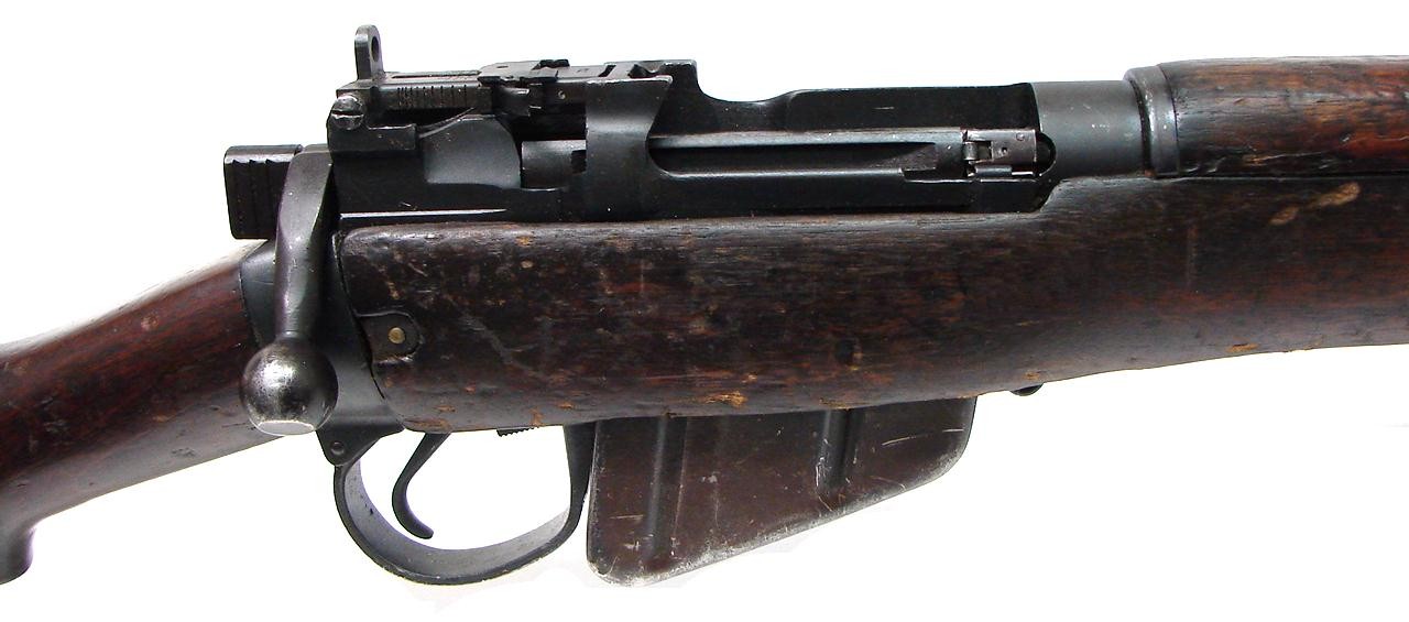 Long Branch No. 4 MK1 .303 British caliber rifle. Produced during 1944 in  Canada. Non matching serial numbers. Excellent bore. T (R15048)