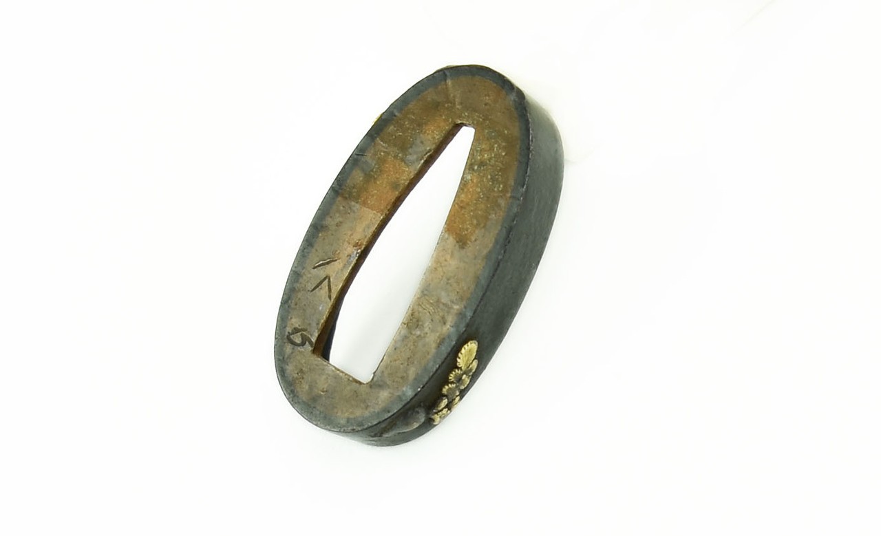 Fuchi Kashira Shakudo Ishime finish