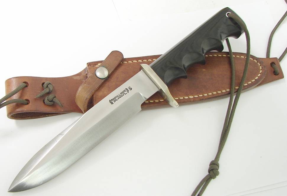 Randall model 16 knife. (K810)