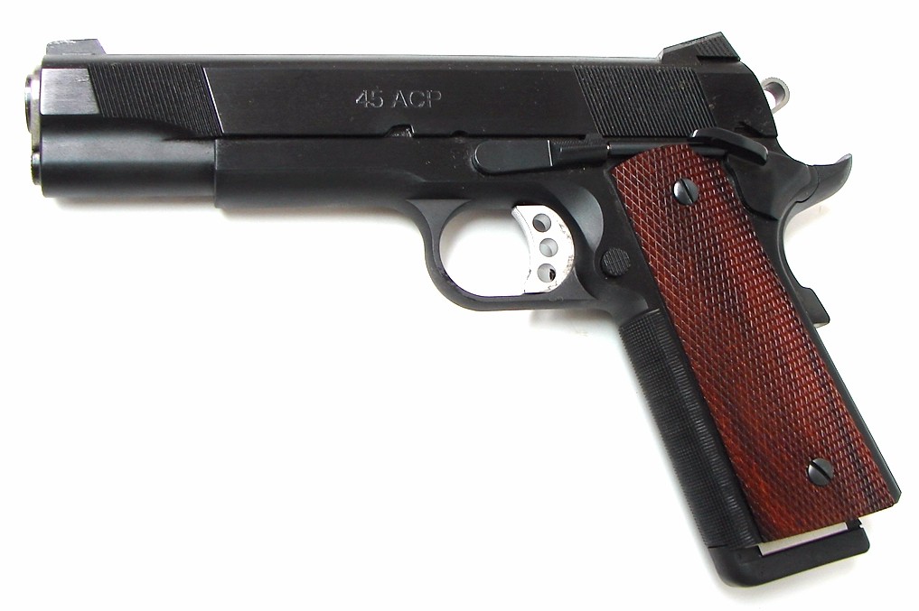 Les Baer Custom Custom Carry .45 ACP caliber pistol. (PR18097)