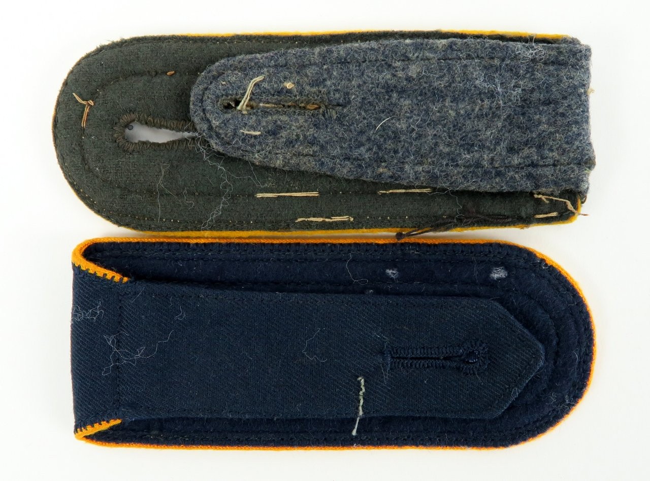Lot of Luftwaffe Sgt. of Flight Shoulder Boards (MM923)