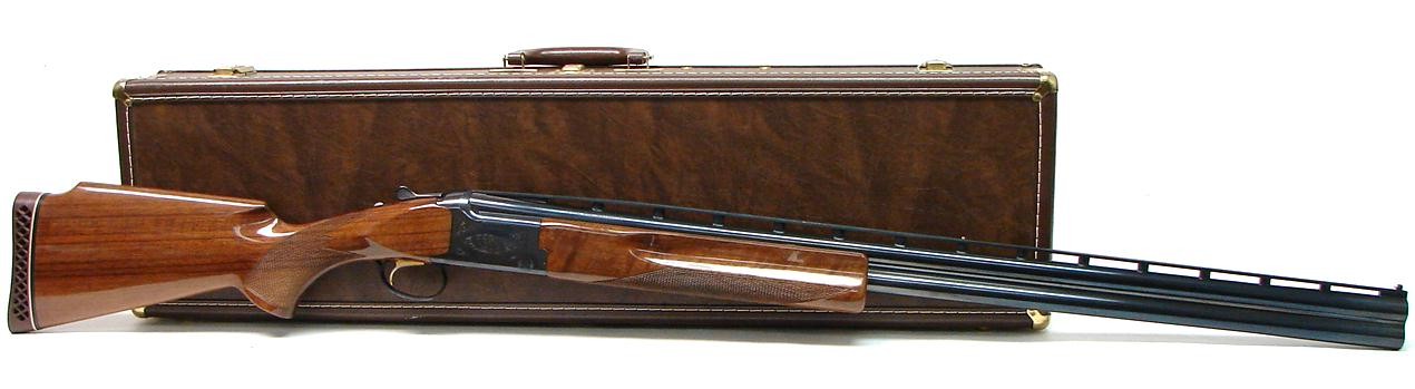 Browning Citori 12 gauge shotgun. Over/under trap gun with 332
