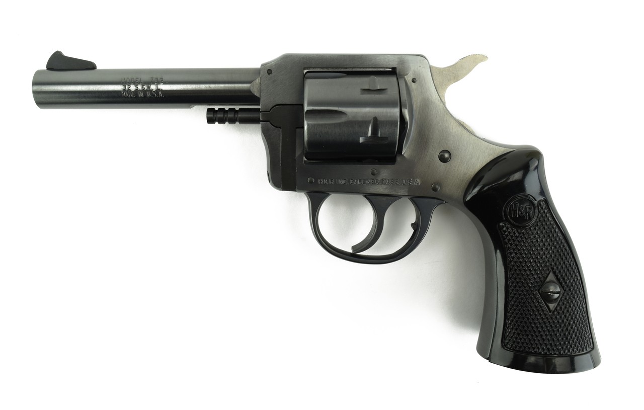 Harrington & Richardson 723 .32 S&W caliber revolver for sale.