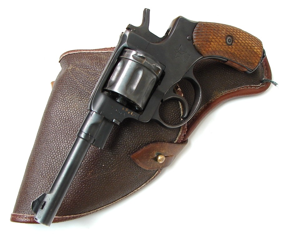 Revolver Ww Russian 1895 Nagant 7.62 Nagant caliber revolver. WW II Russian ...