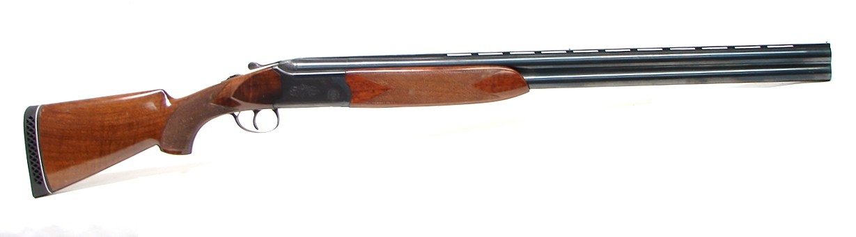 Savage 440B 12 gauge shotgun. Over/under field gun with 26
