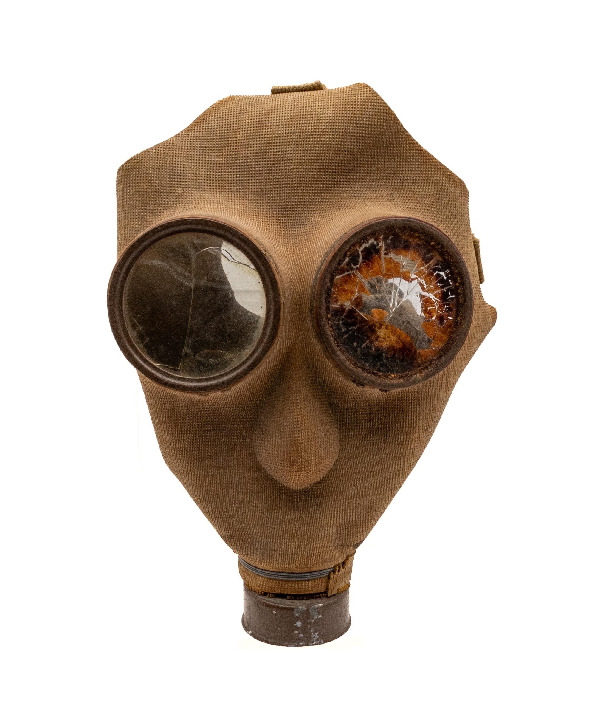 Japanese Type 99 Army gas mask (MM3382)